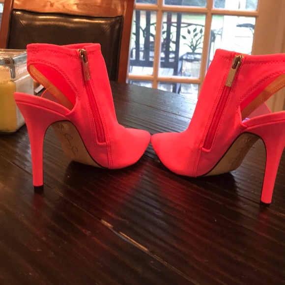 BARBIE VIBES! 😊 JESSICA SIMPSON BUBBLEGUM PINK HEELS. Size 6. - Picture 5 of 11
